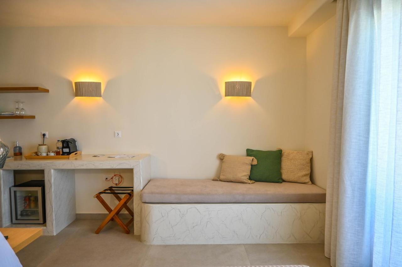 Schinoza Luxury Suites Schoinoussa 외부 사진